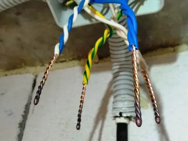 черновая разводка электрики в доме из газобетона 180 м2