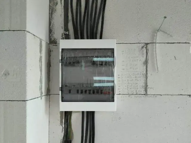 черновая разводка электрики в доме из газобетона 180 м2