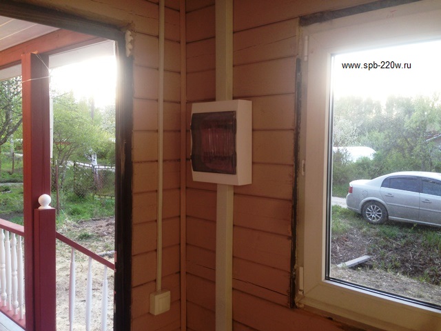разводка электрики в деревянном доме из бруса